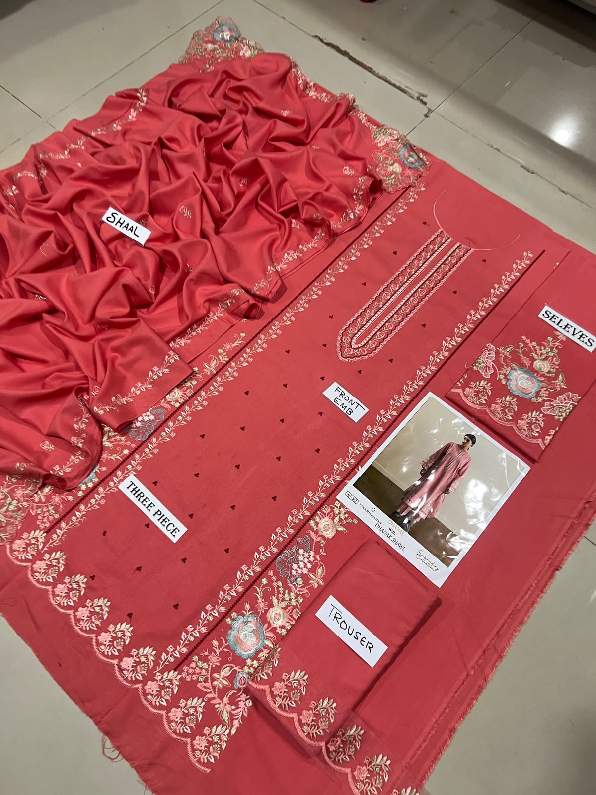 3-Piece Baroque Premium Embroidered Dhanak Suit AL1-512