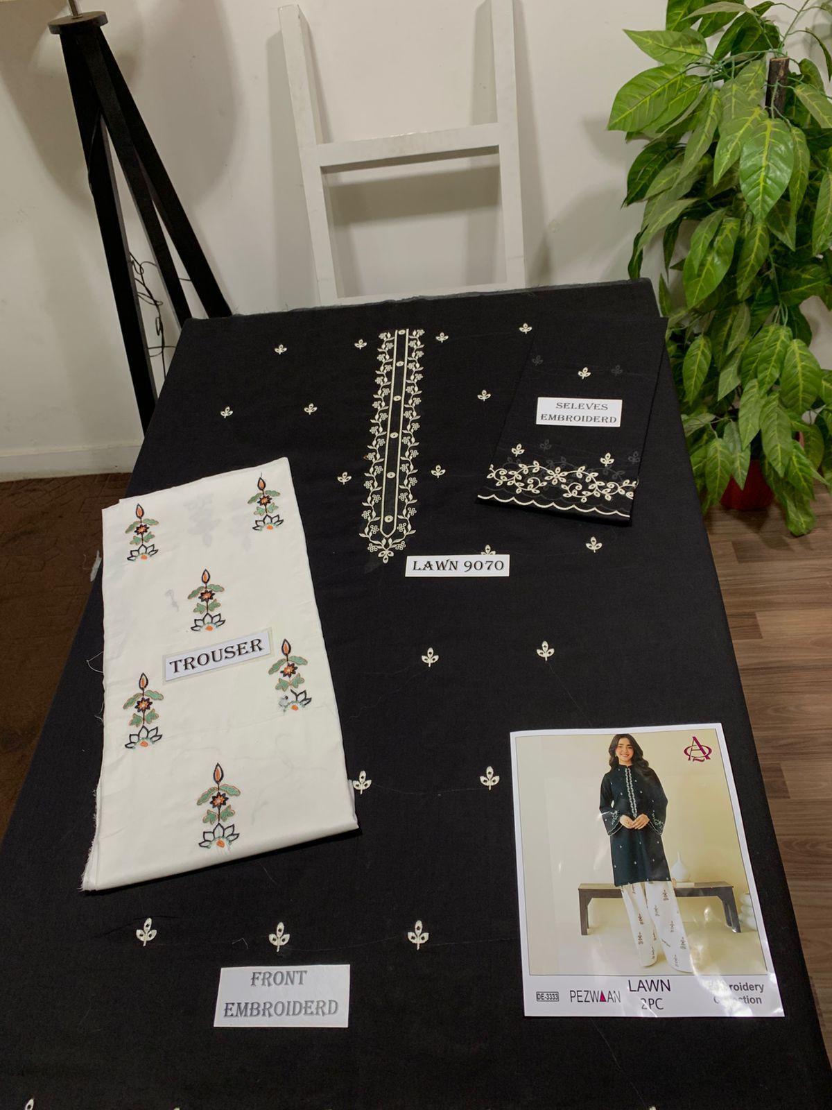 Embroidered 2Pc Lawn Unstitched Summer Dress - DE-3333BLK