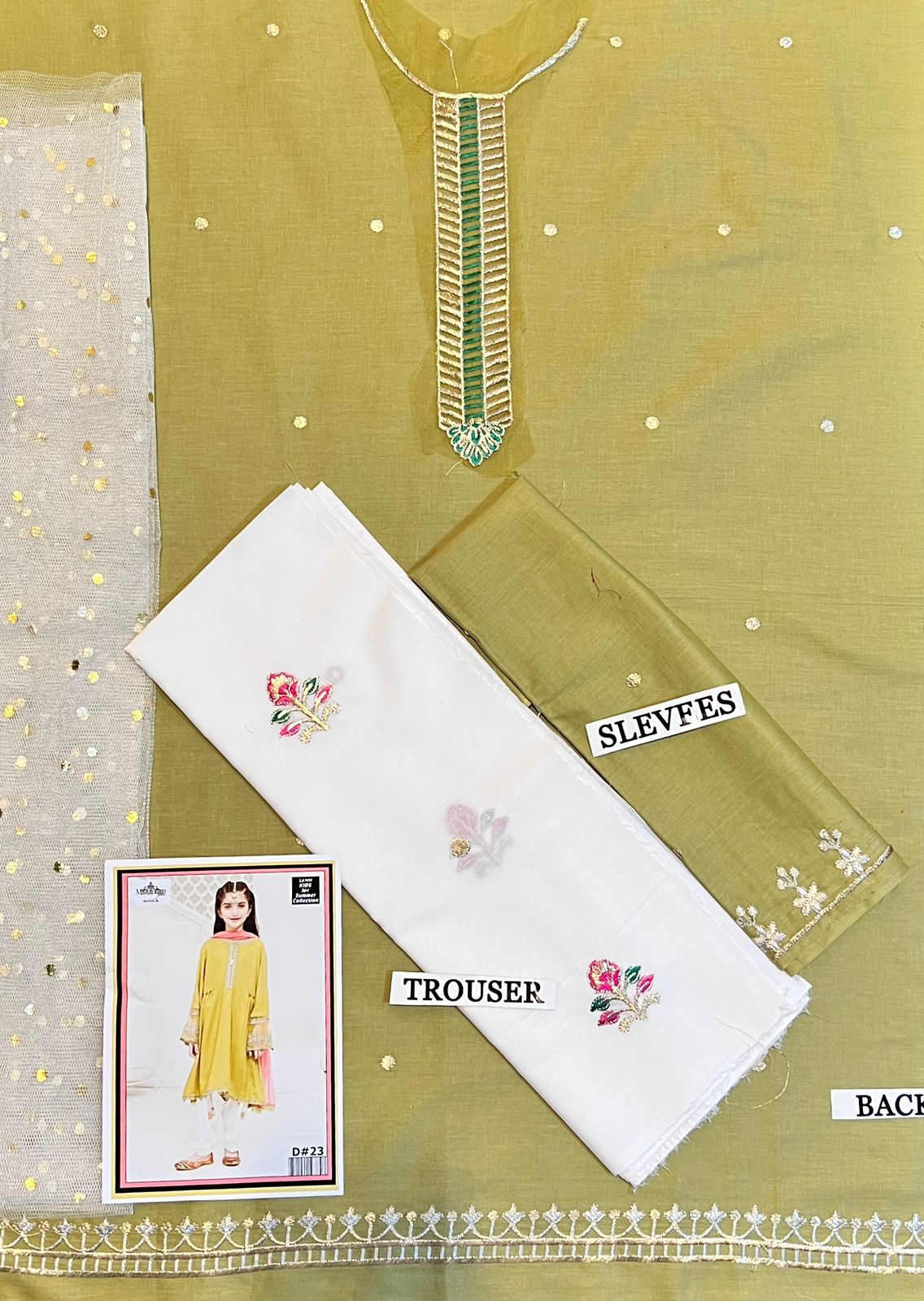 Kids 3PC Embroidered Lawn Dress With Net Dupatta - Unstitched - AL306