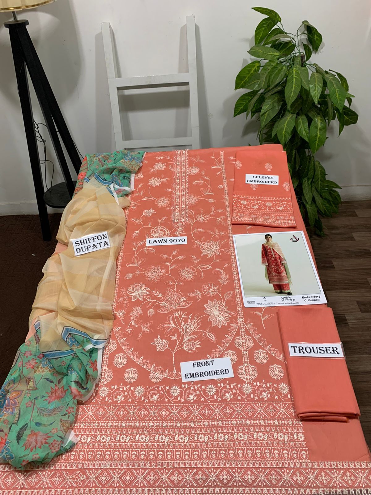 3 Piece - Embroidered Lawn Suit With Printed Chiffon Dupatta DE-533