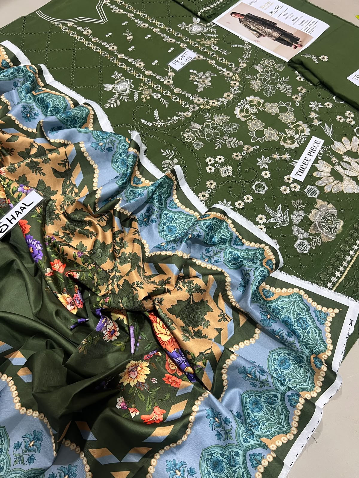 3-Piece Baroque Premium Embroidered Dhanak Suit AL-815