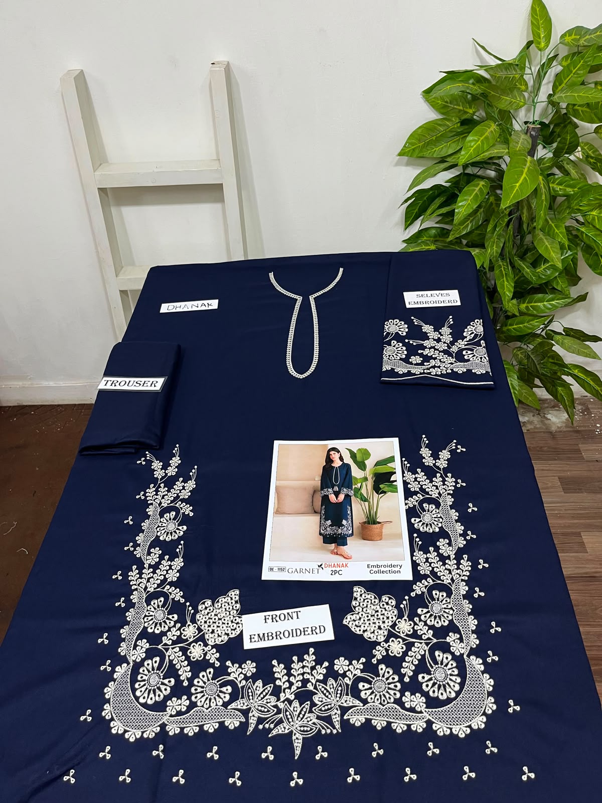 2-Piece | Premium Embroidered Winter Suit – DE-1152BL