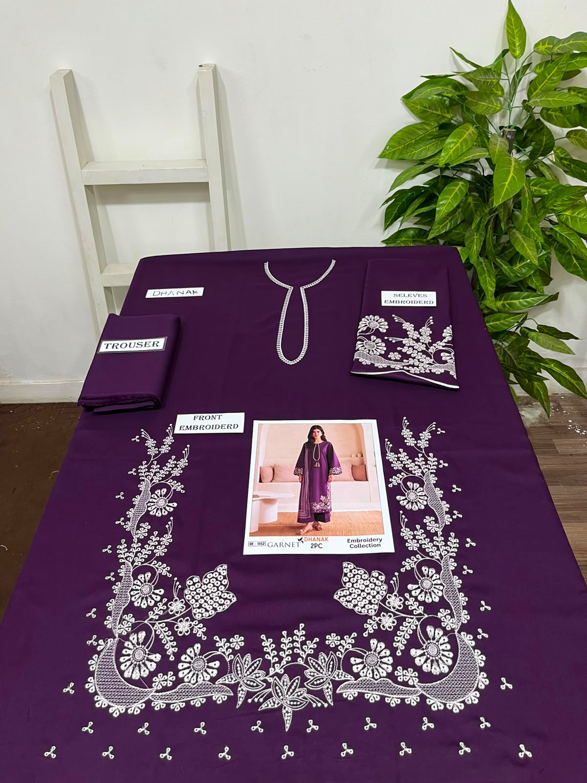 2-Piece | Premium Embroidered Winter Suit – DE-1152PR
