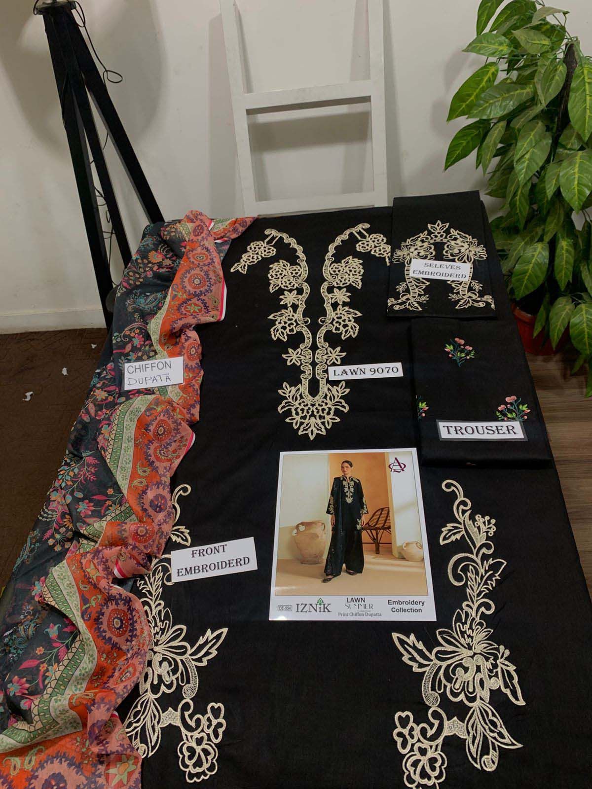 3 Piece - Embroidered Lawn Suit With Printed Chiffon Dupatta DE-554